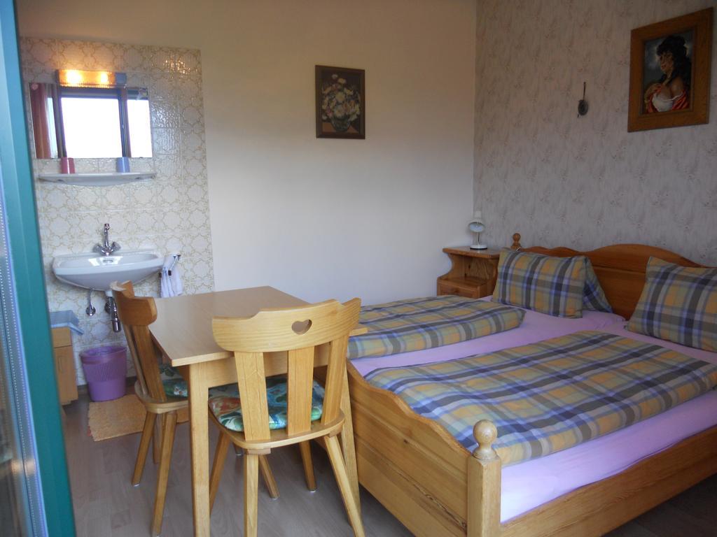Ferienwohnung Gerti Kalt Lieserhofen Bagian luar foto